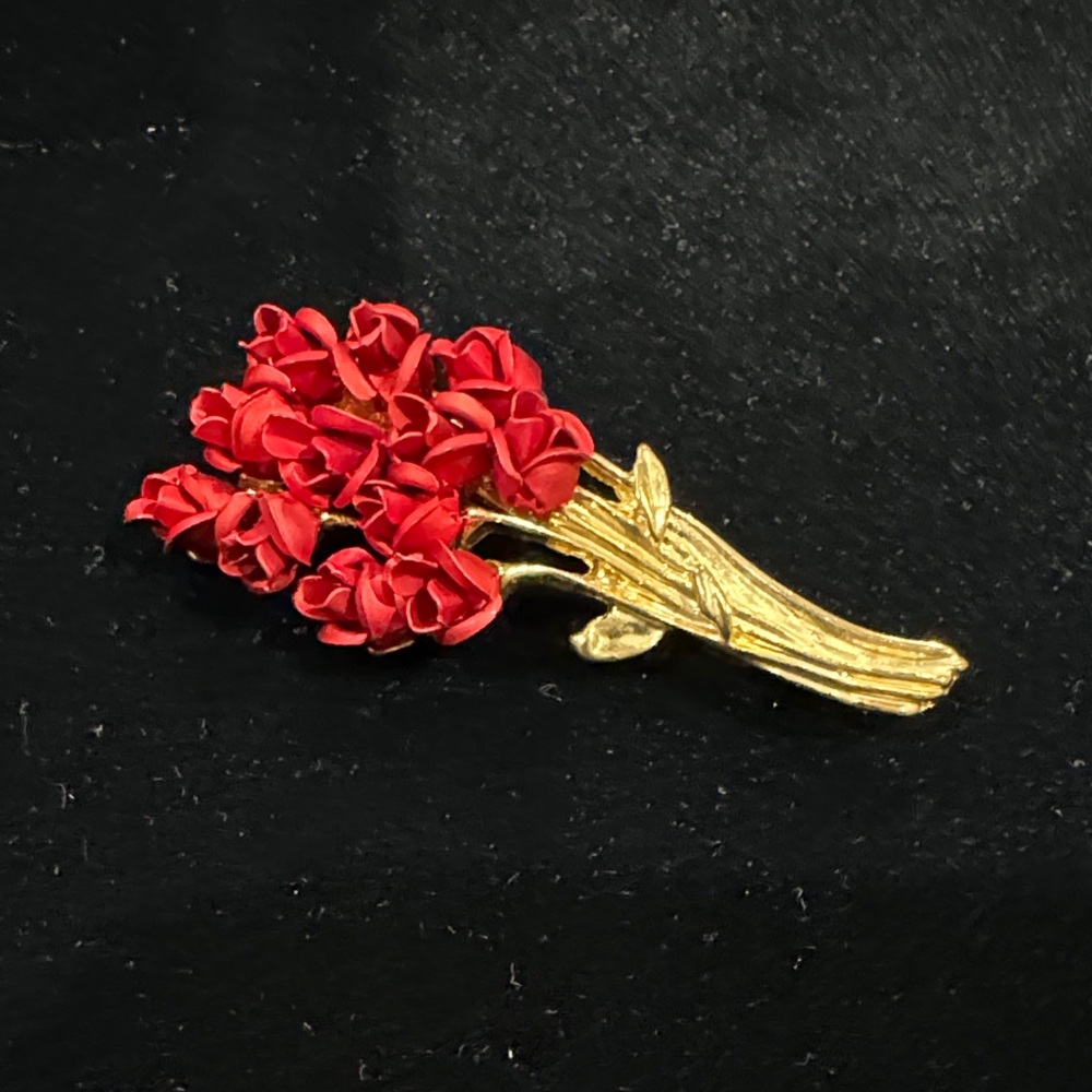 “One Dozen Red Roses” Bouquet Brooch